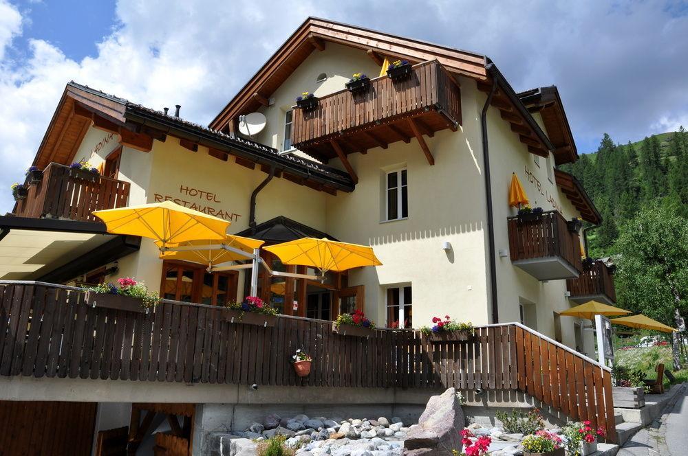 Hotel Ladina Bergün Exteriör bild